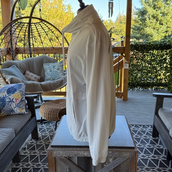 Lululemon | Pack Light Pullover - Picture 9 of 14